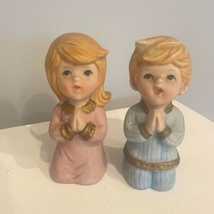 Little boy & girl praying figurines homco vintage